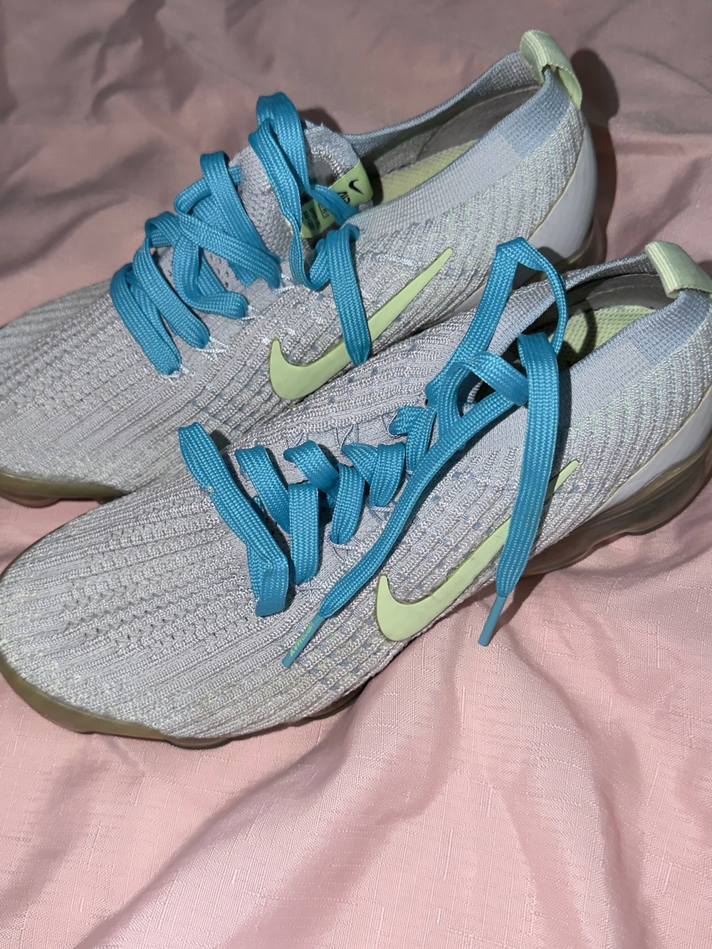 Nike Women's Light Gray Knit Sneakers with Turquoise Laces and Lime Swoosh